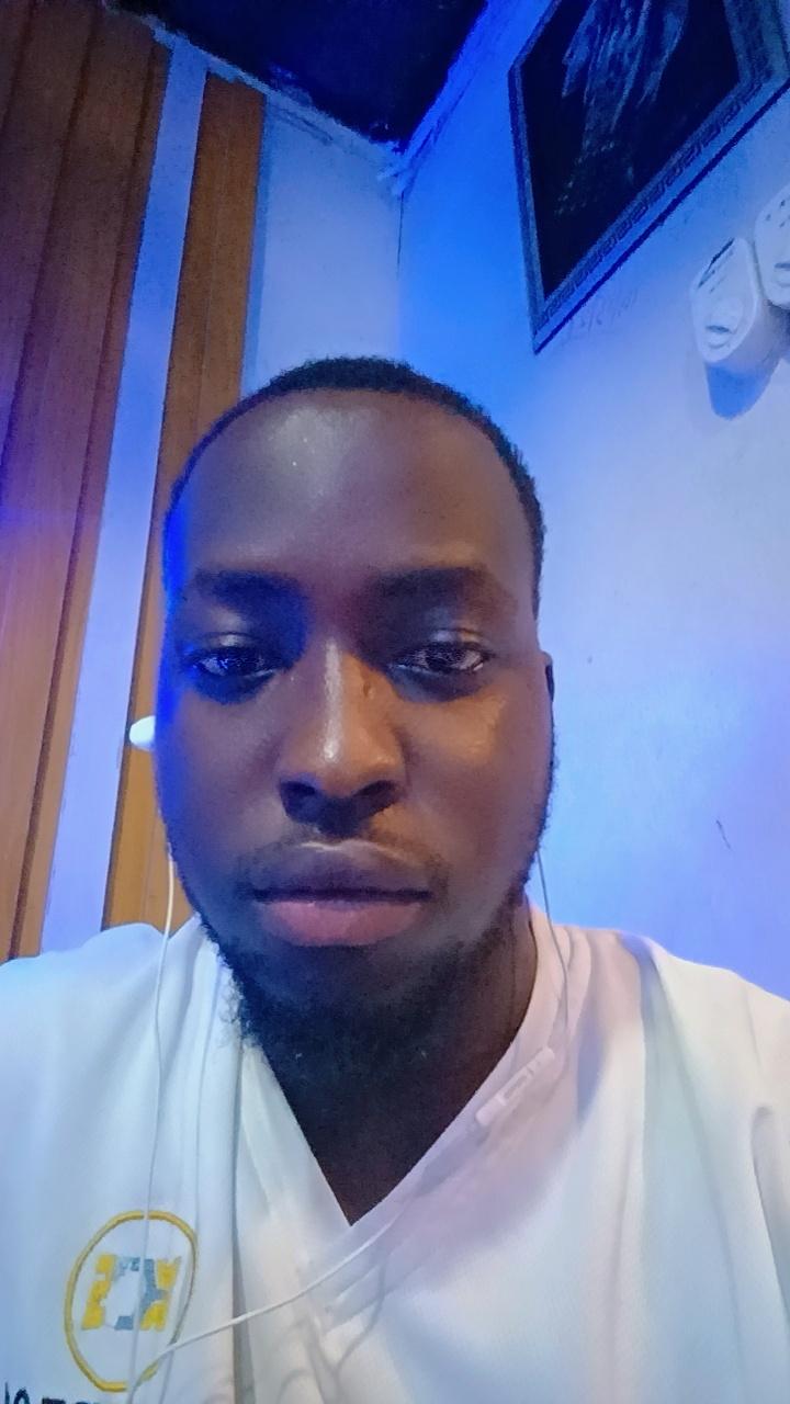 Gabriel  Omosola